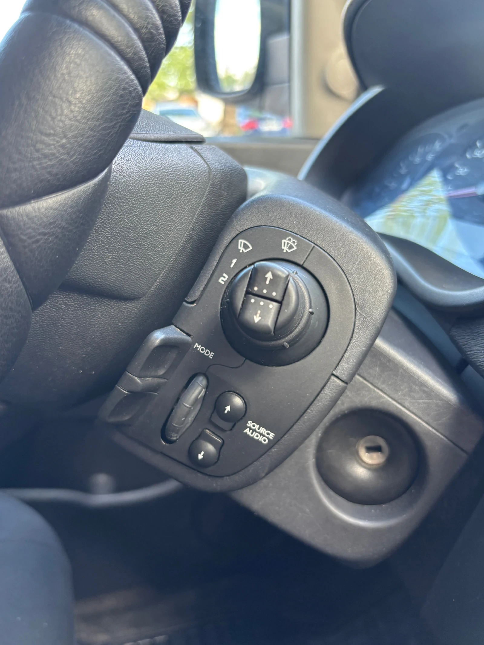 Renault Kangoo 1.5 DCI Maxi, снимка 8 - Автомобили и джипове - 54681821