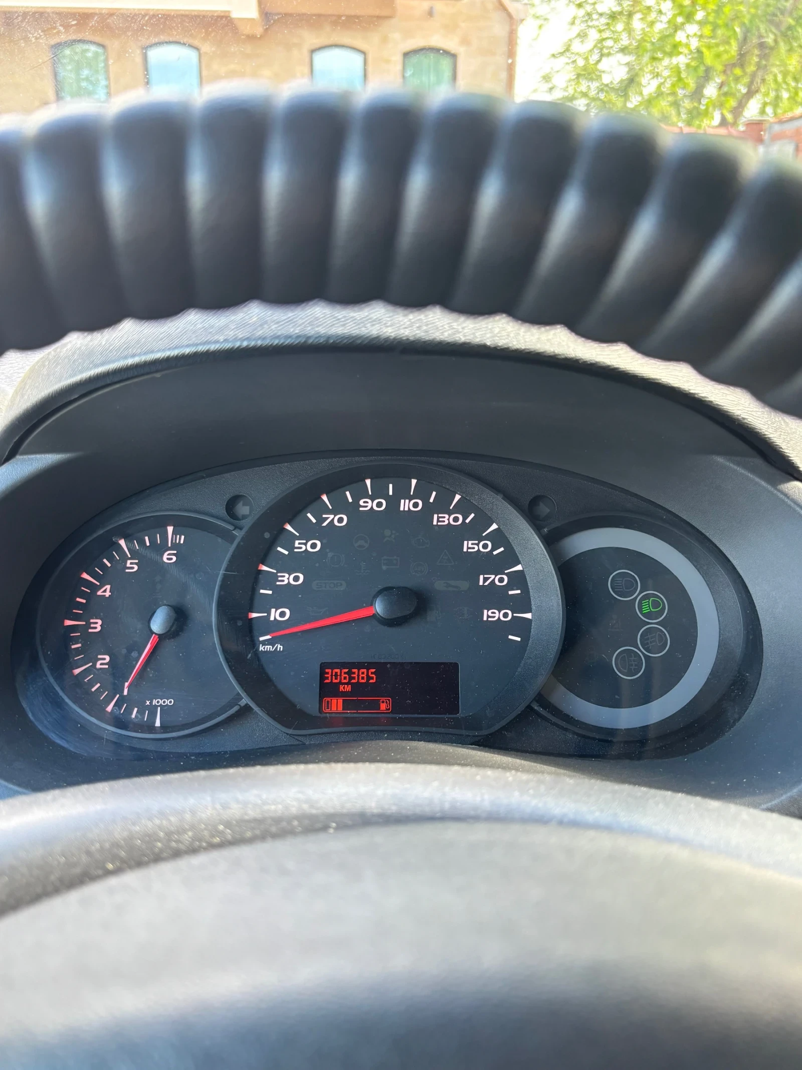 Renault Kangoo 1.5 DCI Maxi, снимка 7 - Автомобили и джипове - 54681821