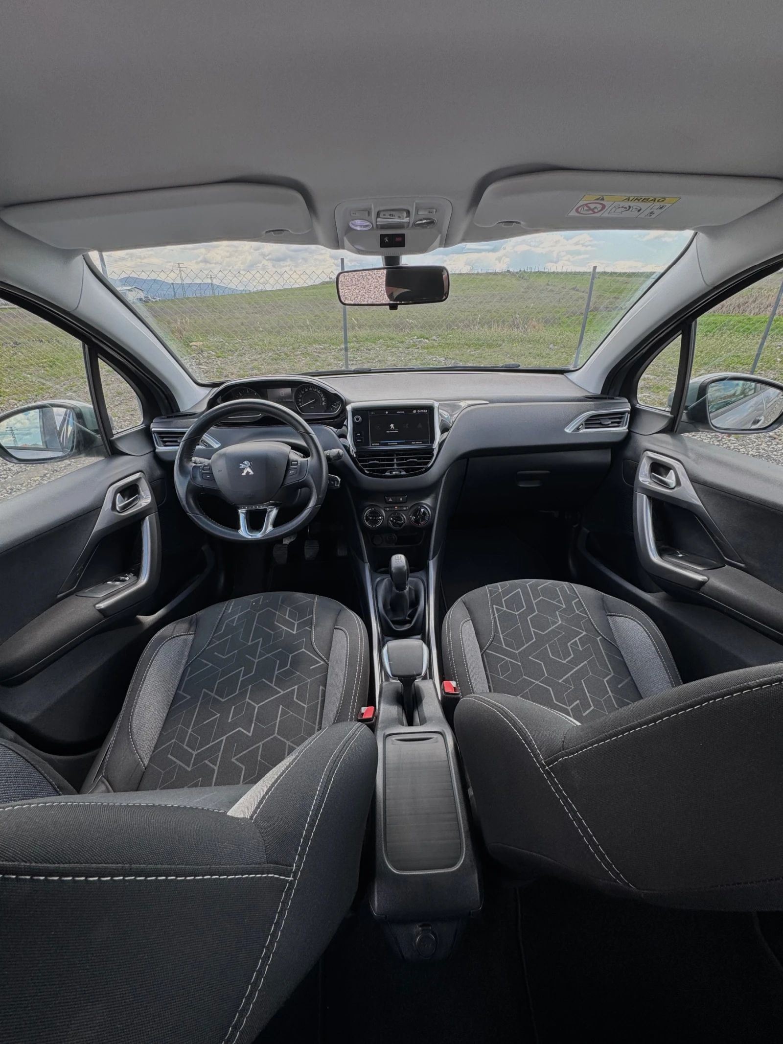 Peugeot 2008 1.6, снимка 6 - Автомобили и джипове - 54905578