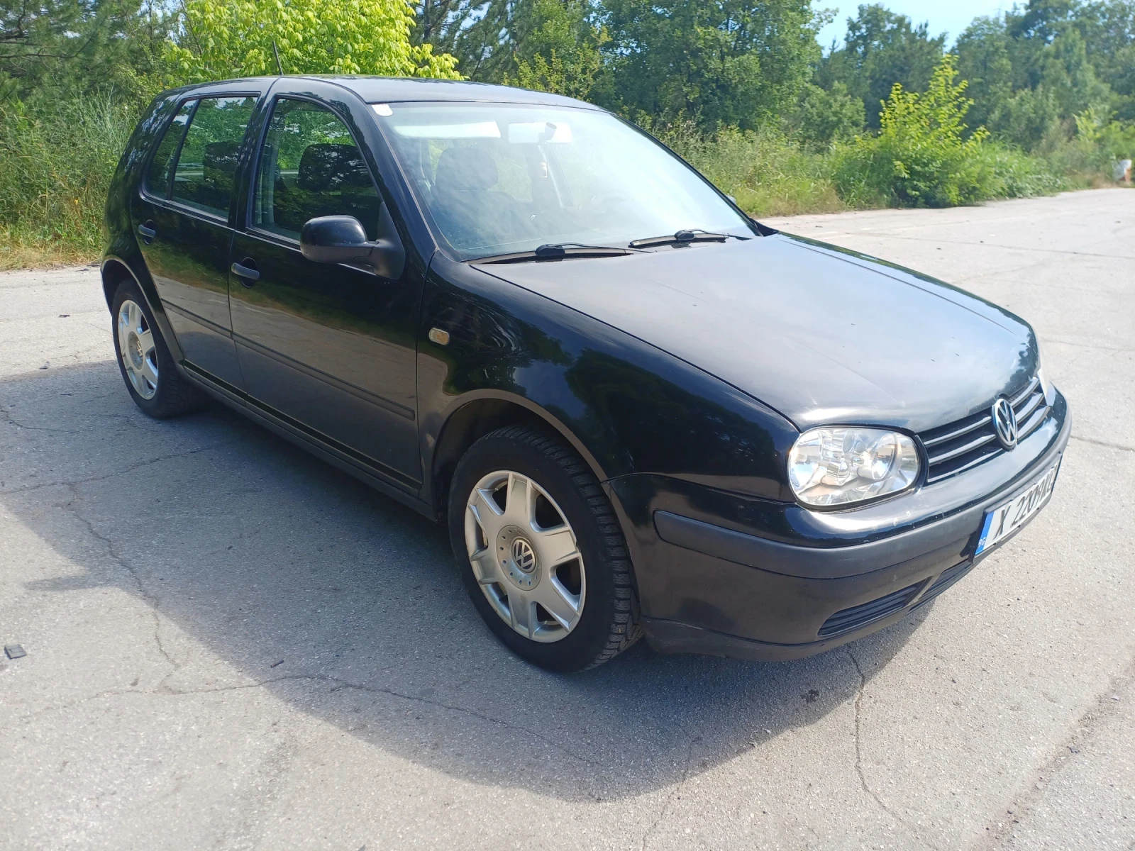 VW Golf 1.9 TDI, снимка 4 - Автомобили и джипове - 54931026