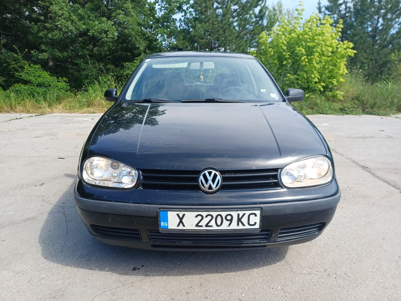 VW Golf 1.9 TDI, снимка 2 - Автомобили и джипове - 54931026