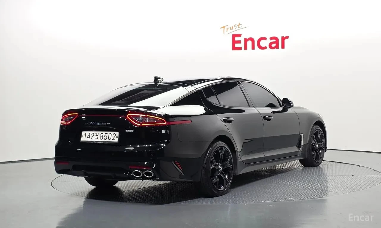Kia Stinger 2.2 Diesel AWD | АВТОФИНАНСИРАНЕ БЕЗ ПЪРВОНАЧАЛНА , снимка 2 - Автомобили и джипове - 55836797