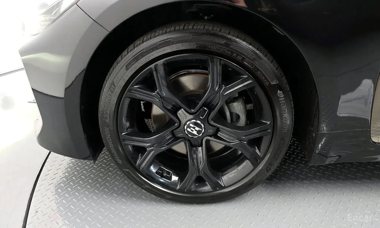 Kia Stinger 2.2 Diesel AWD | АВТОФИНАНСИРАНЕ БЕЗ ПЪРВОНАЧАЛНА , снимка 5 - Автомобили и джипове - 55836797