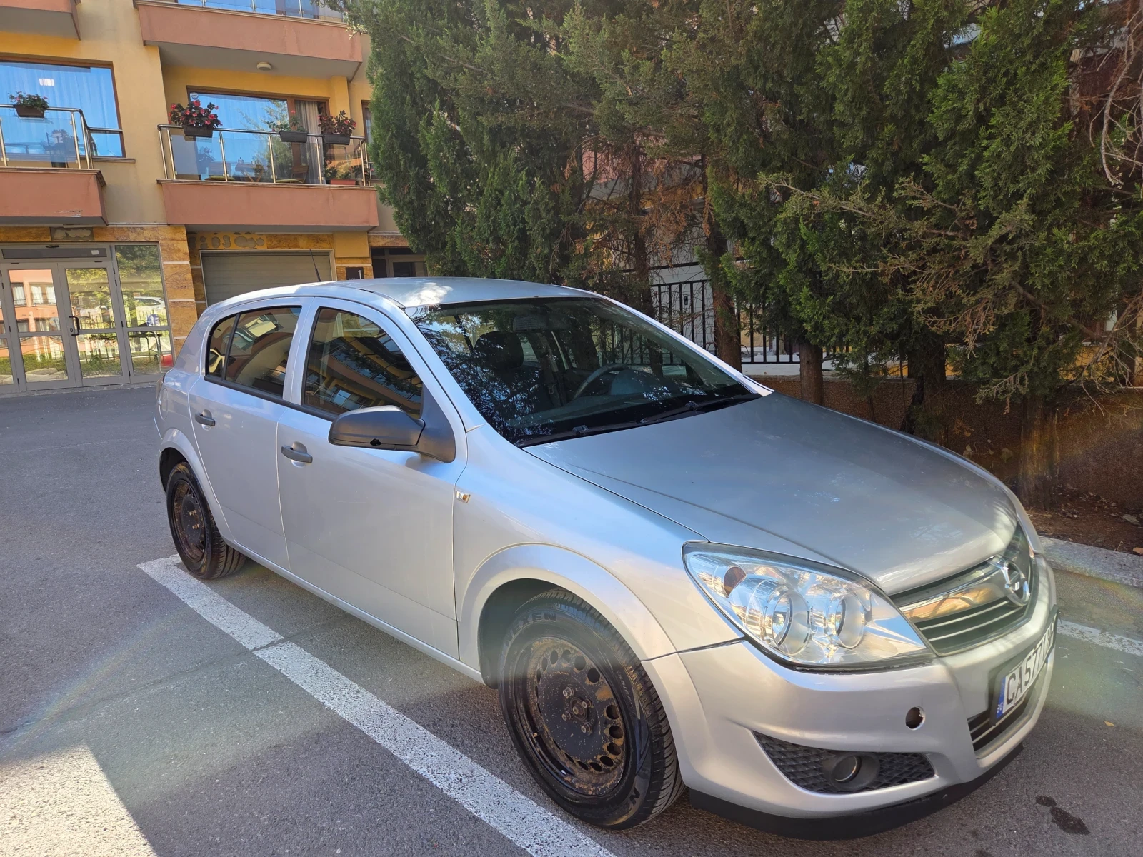 Opel Astra, снимка 2 - Автомобили и джипове - 55997620