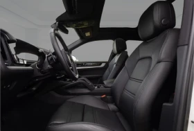 Обява за продажба на Porsche Cayenne E-Hybrid = Panorama = Гаранция ~ 202 200 лв. - изображение 8