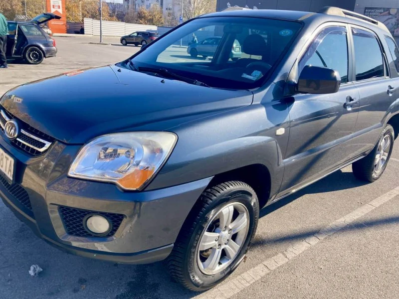 Kia Sportage, снимка 2 - Автомобили и джипове - 48012604