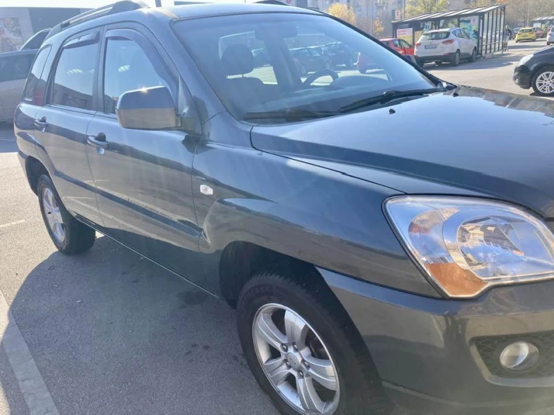 Kia Sportage, снимка 5 - Автомобили и джипове - 48012604