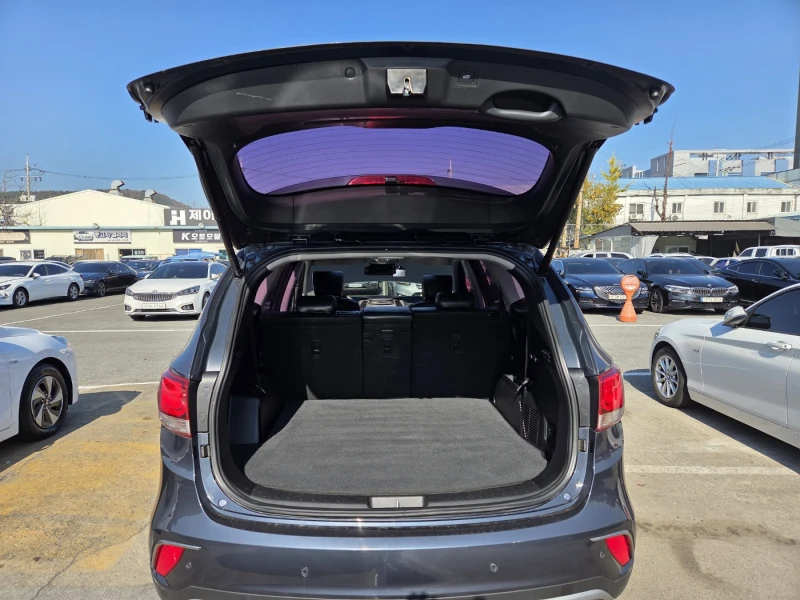 Hyundai Santa fe GrandSantaFe-ОЧАКВАН ВНОС-РЕАЛНИ КМ.ГАРАНЦИЯ!, снимка 12 - Автомобили и джипове - 52552398