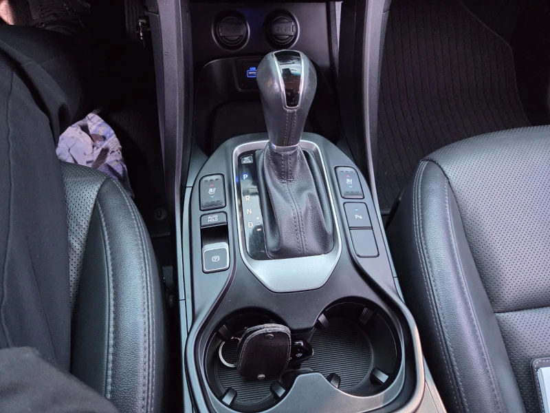 Hyundai Santa fe GrandSantaFe-ОЧАКВАН ВНОС-РЕАЛНИ КМ.ГАРАНЦИЯ!, снимка 17 - Автомобили и джипове - 52552398