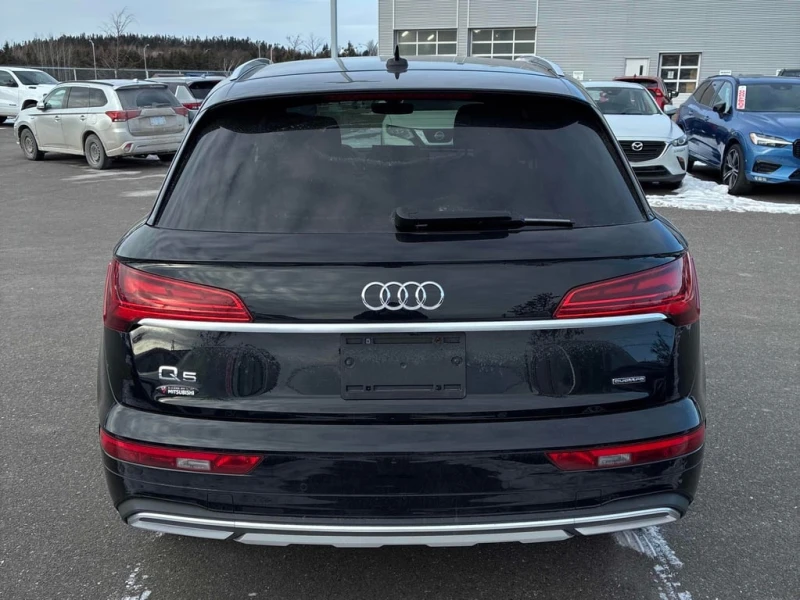 Audi Q5 * Komfort * CARFAX * БЕЗ ПЪРВОНАЧАЛНА ВНОСКА, снимка 4 - Автомобили и джипове - 52744843