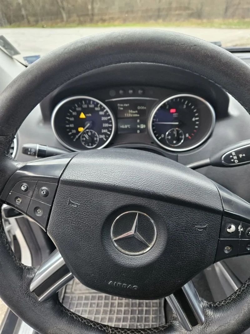 Mercedes-Benz ML 320, снимка 2 - Автомобили и джипове - 52864634
