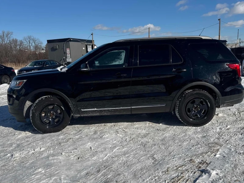 Ford Explorer * XLT * CARFAX * БЕЗ ПЪРВОНАЧАЛНА ВНОСКА, снимка 2 - Автомобили и джипове - 53215000