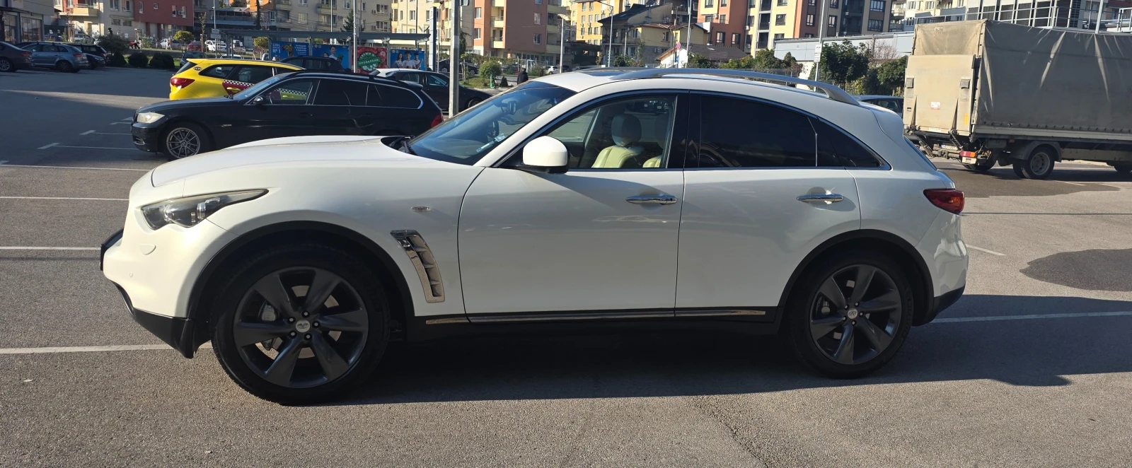 Infiniti Fx 30 Diesel N1 Капарирана - изображение 8