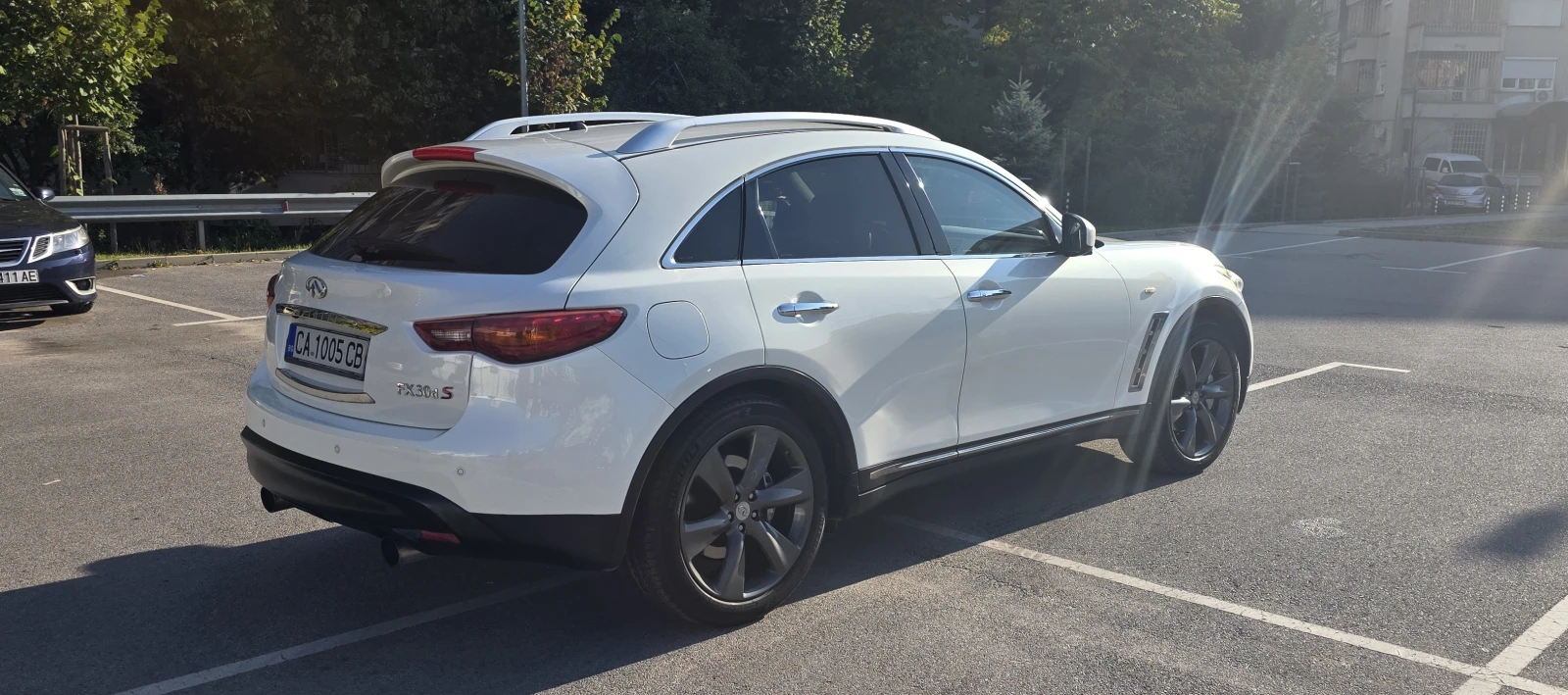 Infiniti Fx 30 Diesel N1 Капарирана - изображение 5