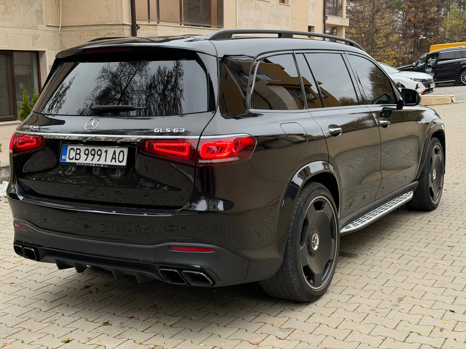 Mercedes-Benz GLS 63 AMG CARBON CERAMIC\PANO\HEAD  UP\ DISTRONIC\360*  - изображение 4