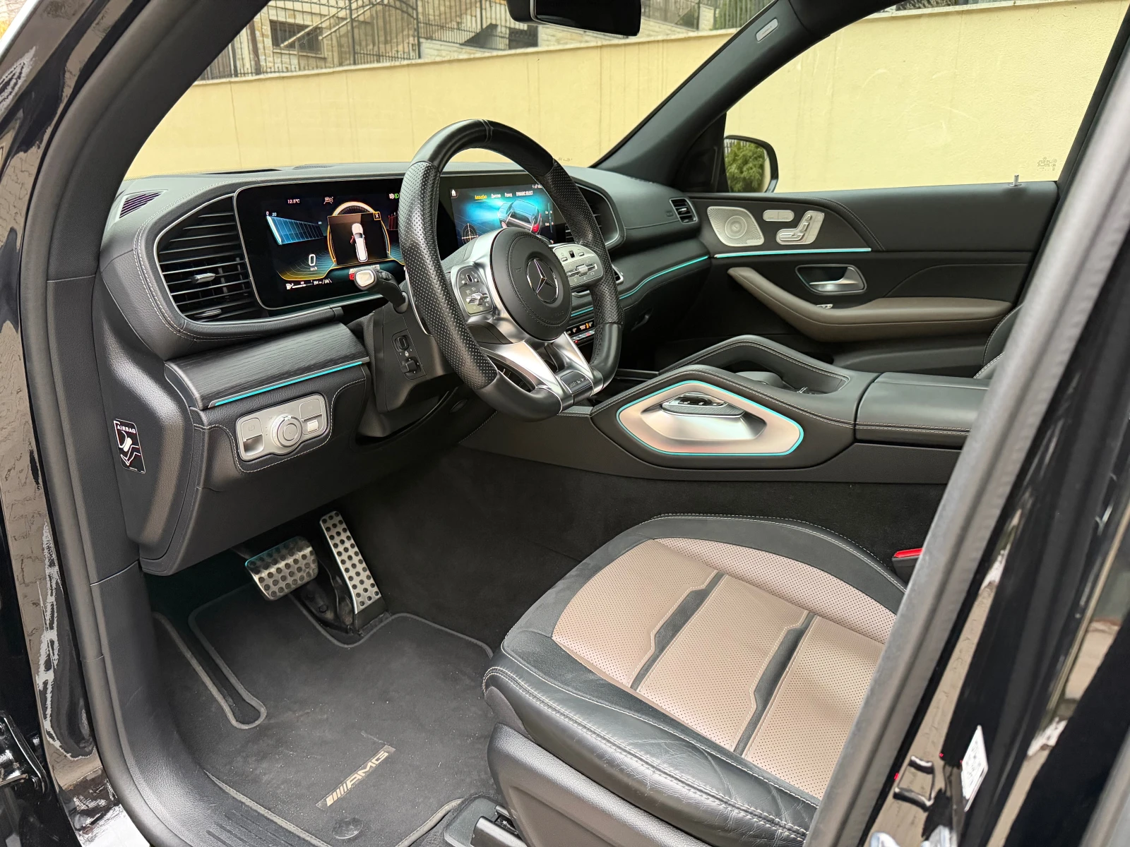 Mercedes-Benz GLS 63 AMG CARBON CERAMIC\PANO\HEAD  UP\ DISTRONIC\360*  - изображение 9