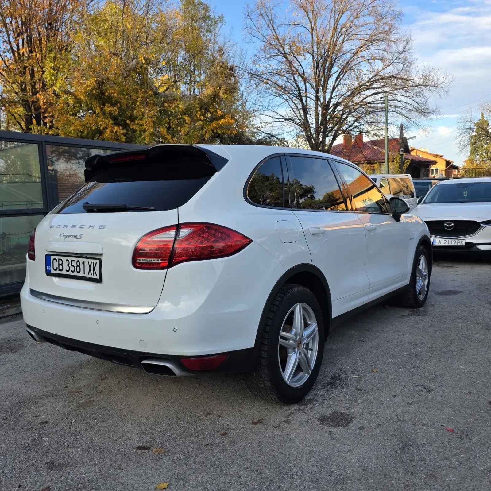 Porsche Cayenne 3.0 V6 Hybrid/Bose/Pano - изображение 4