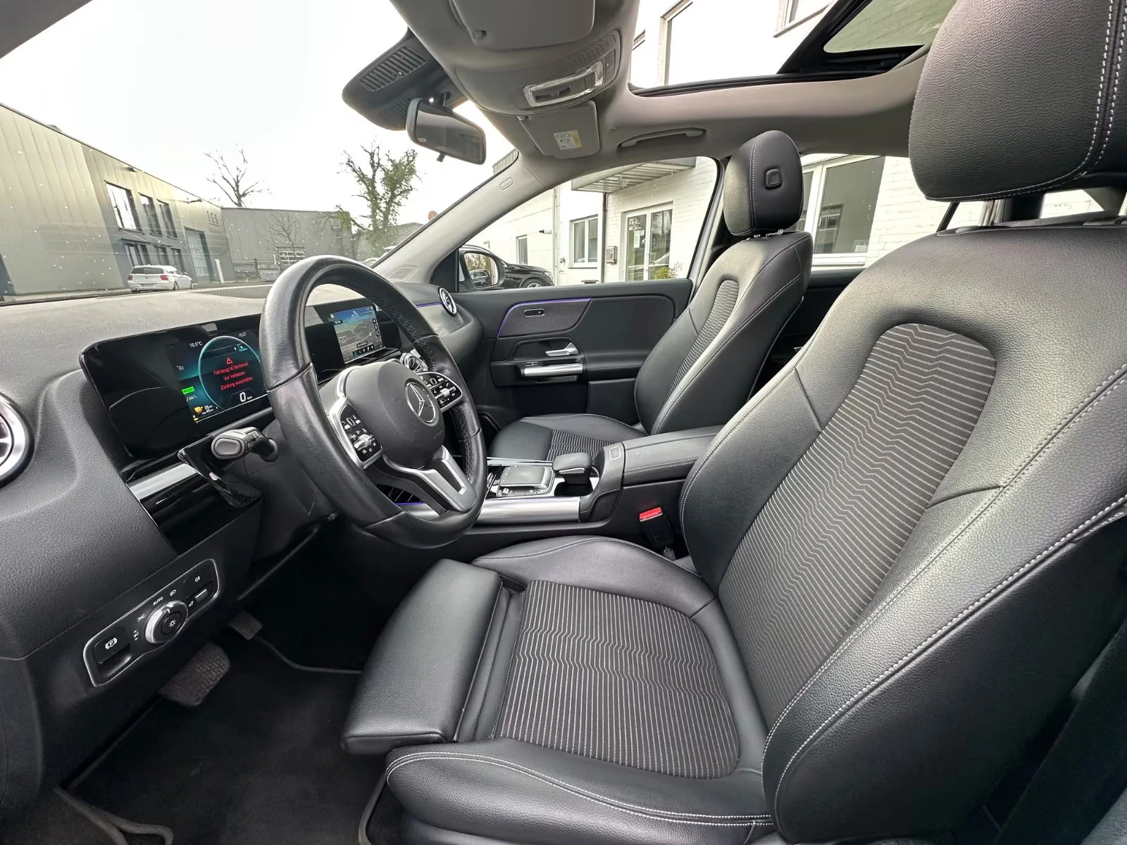 Mercedes-Benz EQA 250/PROGRESSIVE/190HP/PANO/CAM/AHK/LED/H.PUMP/927g, снимка 6 - Автомобили и джипове - 53837771