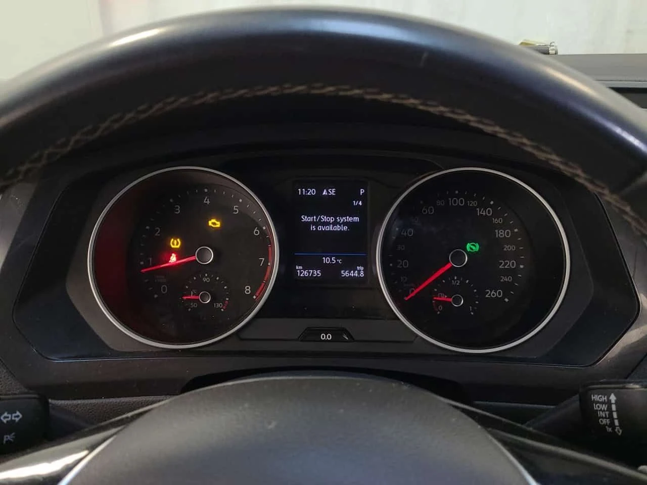 VW Tiguan UNITED| PANO| ПОДГРЕВИ| CARFAX, снимка 10 - Автомобили и джипове - 53962229