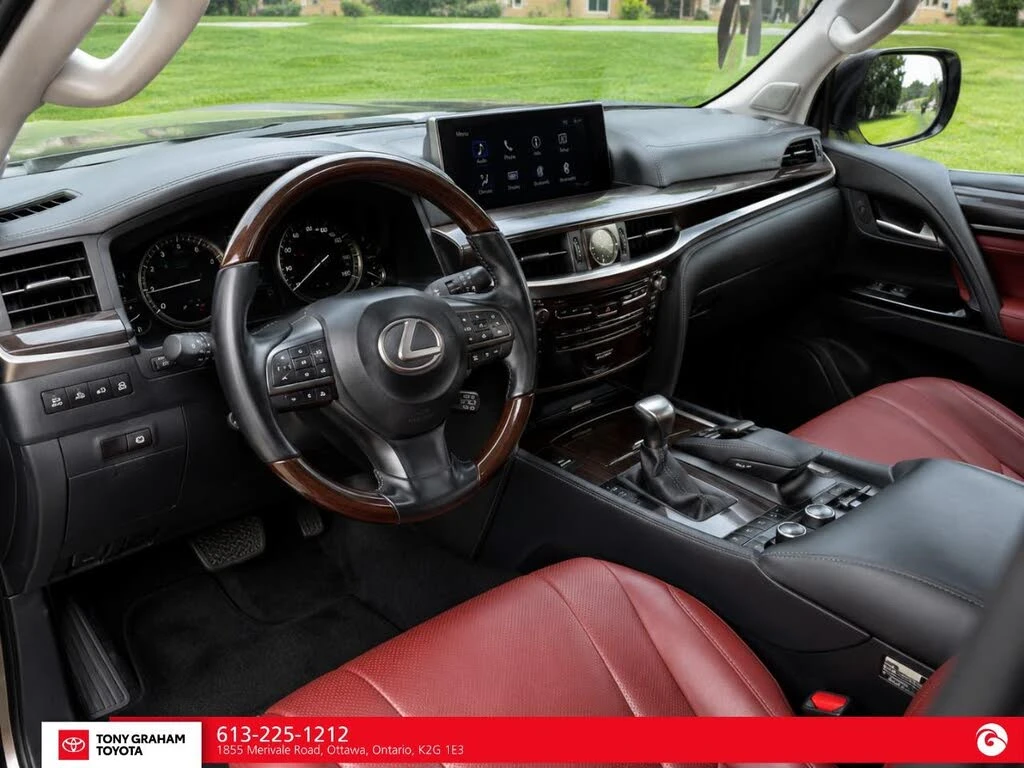 Lexus LX 570 MARK LEV* 3XTV* 360 КАМЕРИ* ОБДУХВАНЕ* КЕЙЛЕС, снимка 5 - Автомобили и джипове - 54542100