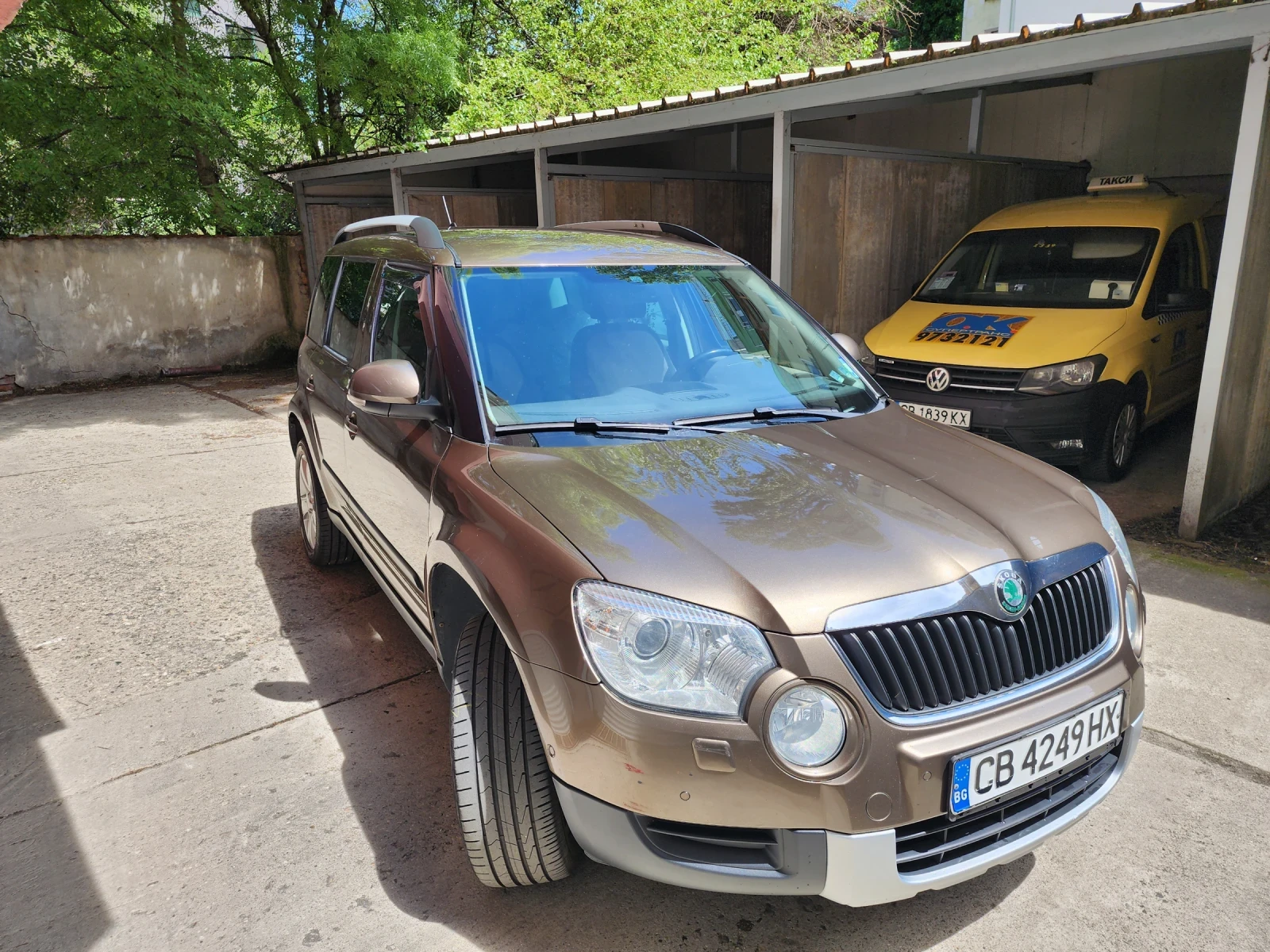 Skoda Yeti 2.0 TDI 4x4, снимка 2 - Автомобили и джипове - 54630258