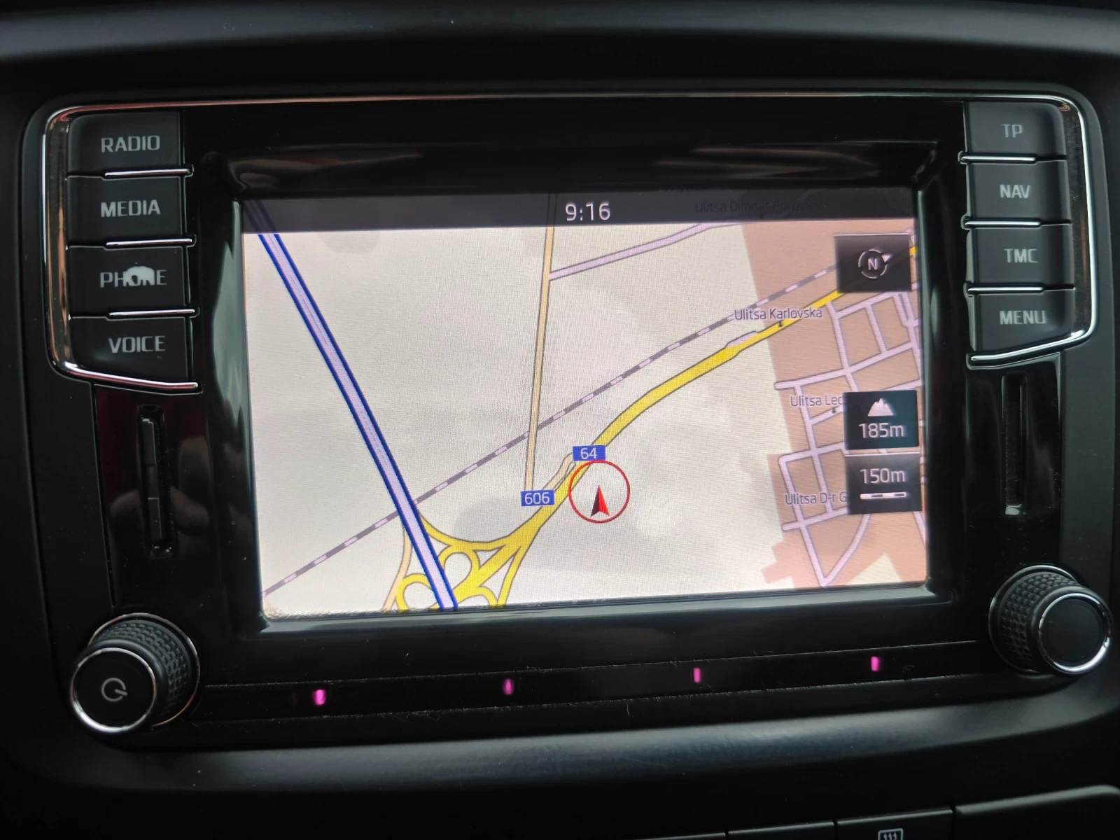 Skoda Yeti 2.0 TDI DSG 4X4, снимка 13 - Автомобили и джипове - 54642343
