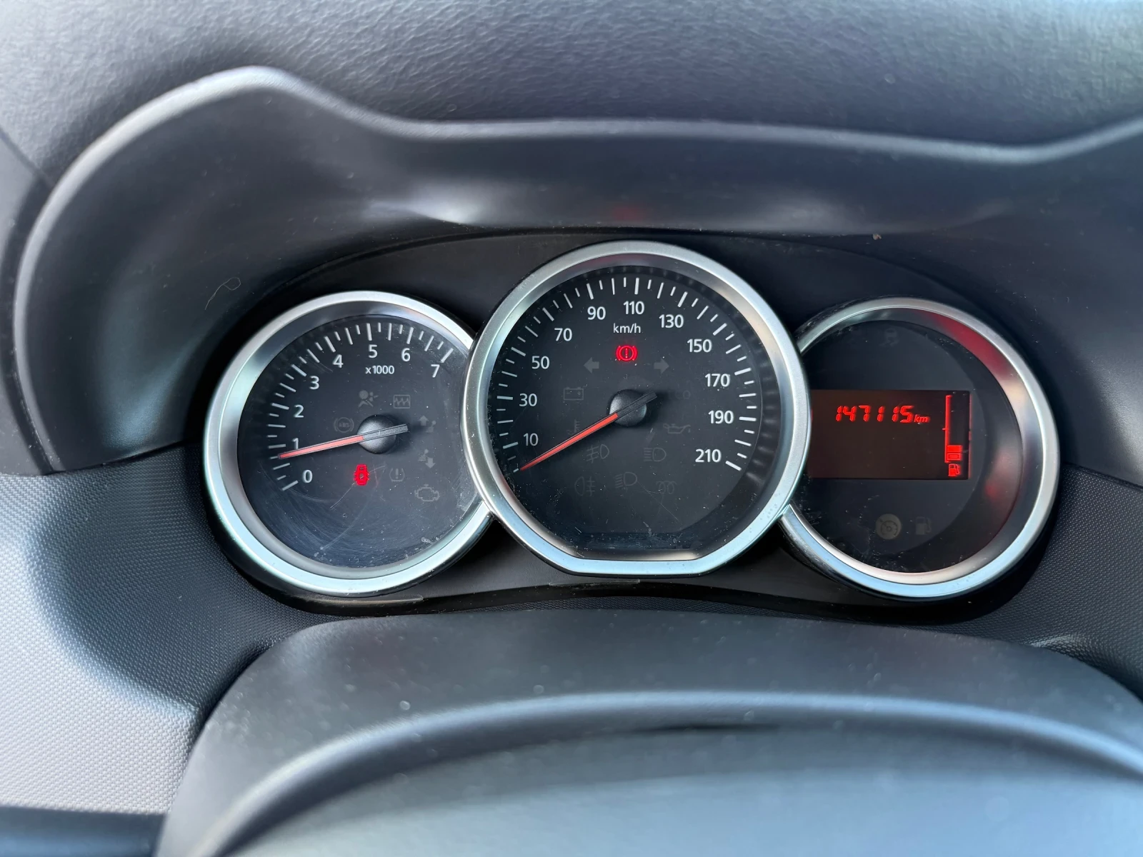 Dacia Duster ���� 144000�� | Mobile.bg � ����������� 13
