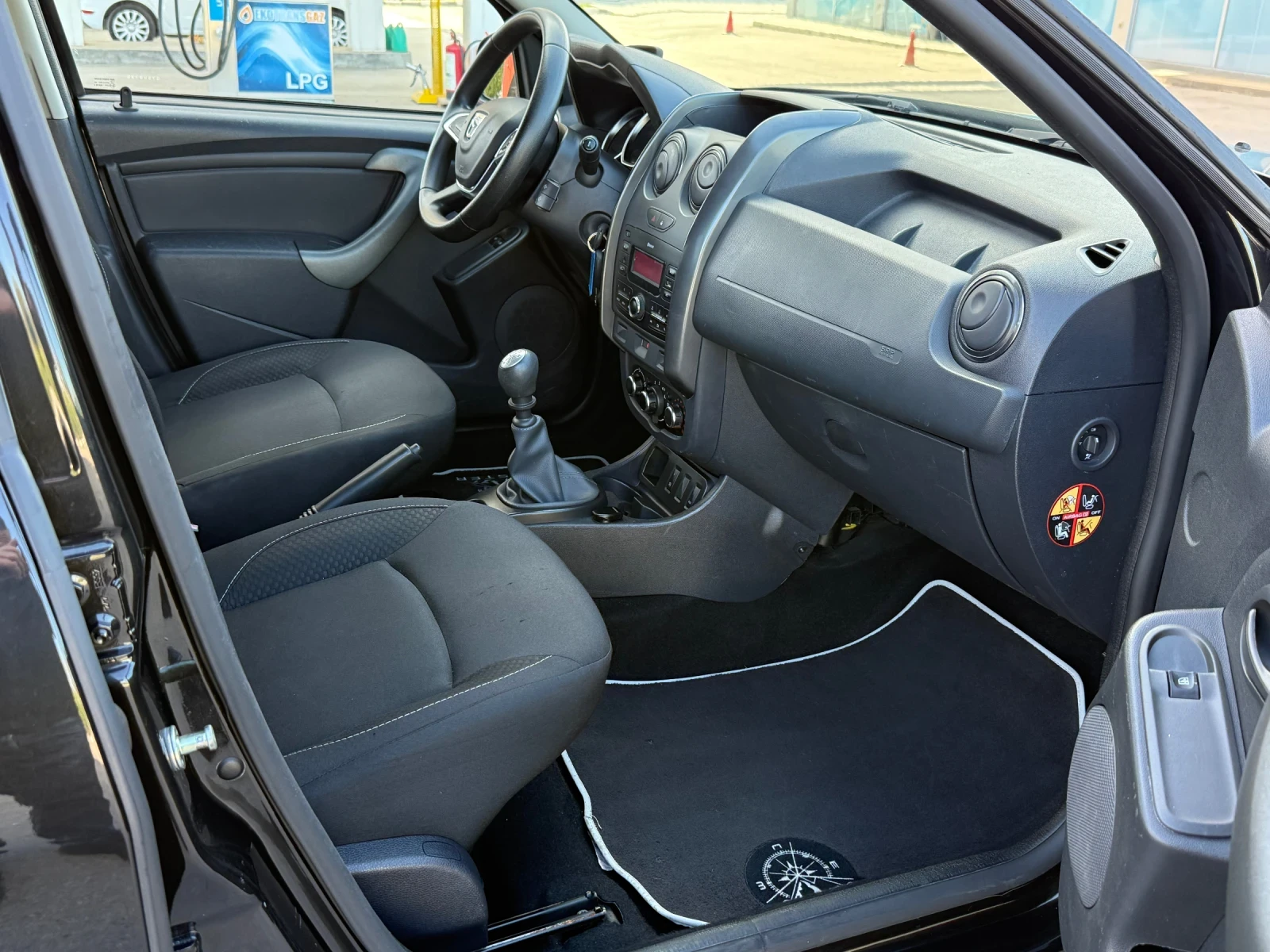 Dacia Duster ���� 144000�� | Mobile.bg � ����������� 12