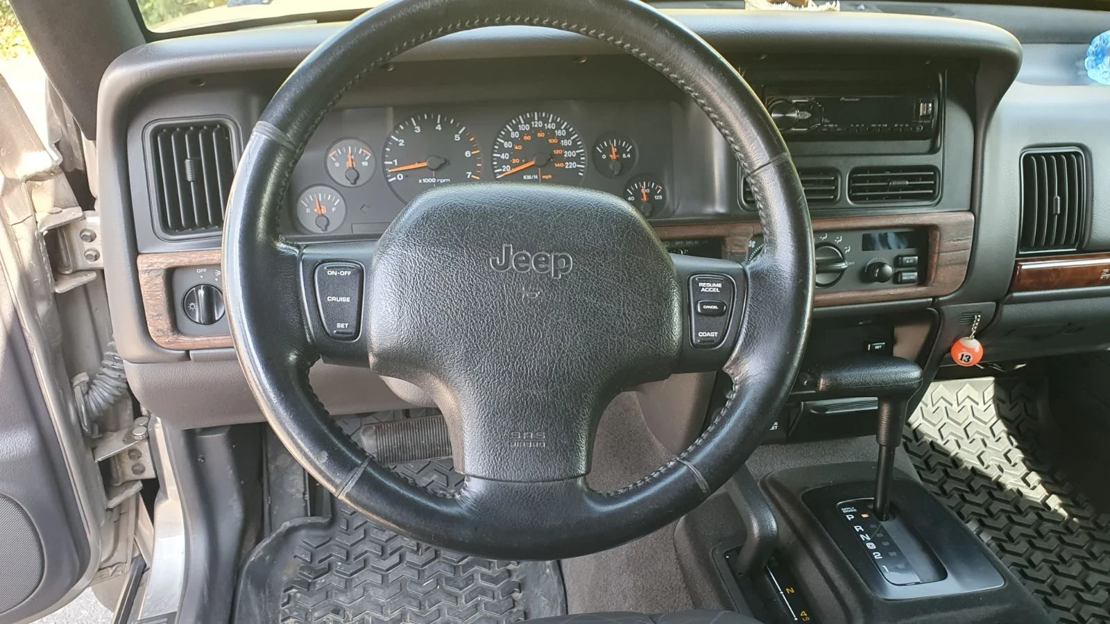 Jeep Grand cherokee, снимка 8 - Автомобили и джипове - 56032722