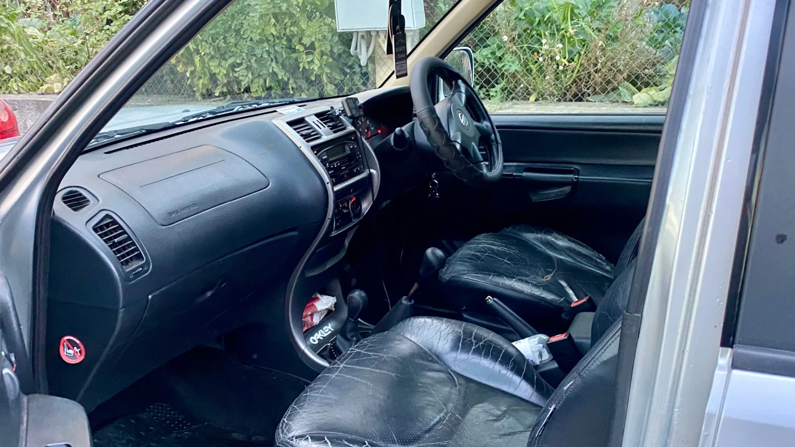 Nissan Terrano, снимка 5 - Автомобили и джипове - 56144732