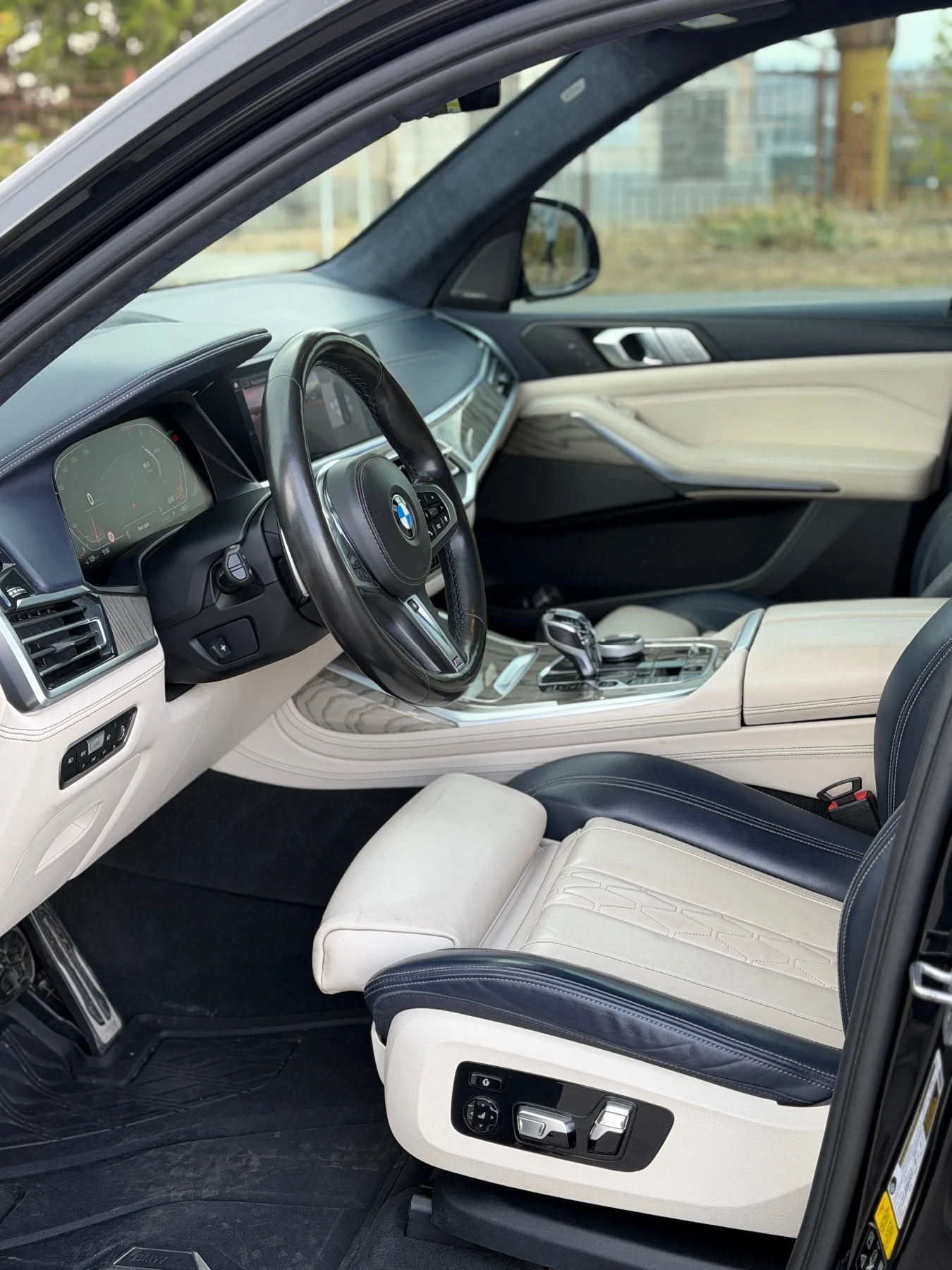 BMW X7 40i /XDrive/Vakum/Head Up/5+ 1/Individual/Pano/360 | Mobile.bg � ����������� 7
