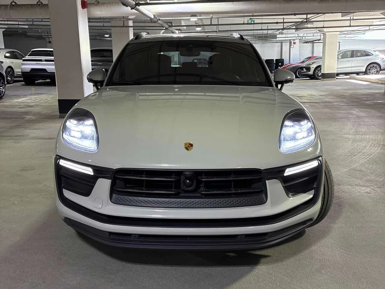 Porsche Macan AWD | CARFAX | ��� ��������� | Mobile.bg � ����������� 2