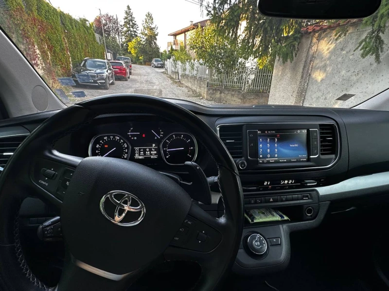 Toyota Proace Verso, снимка 11 - Бусове и автобуси - 51805646