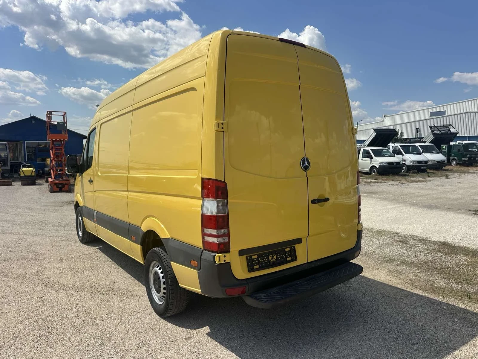 Mercedes-Benz Sprinter 318  - изображение 6
