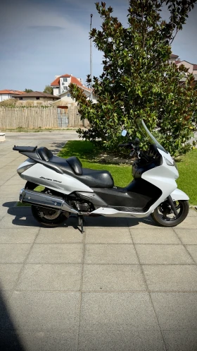 Обява за продажба на Honda Silver Wing ~3 400 лв. - изображение 1