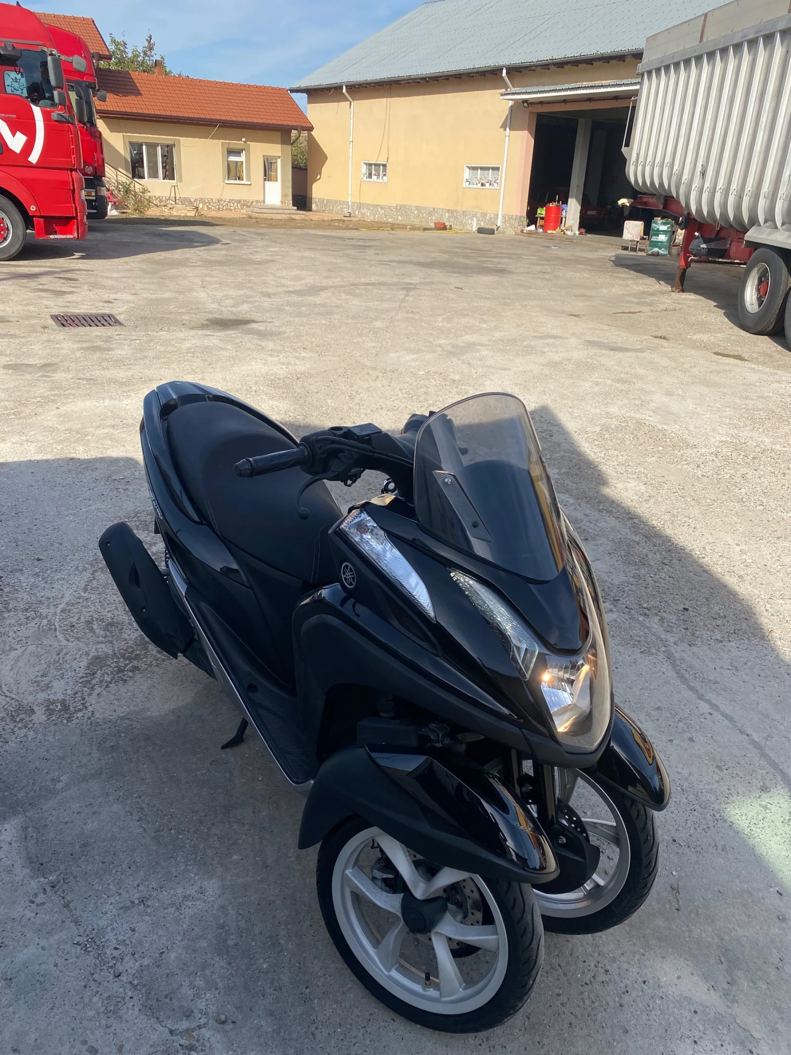 Yamaha Tricity 125i- Регистриран! - изображение 8