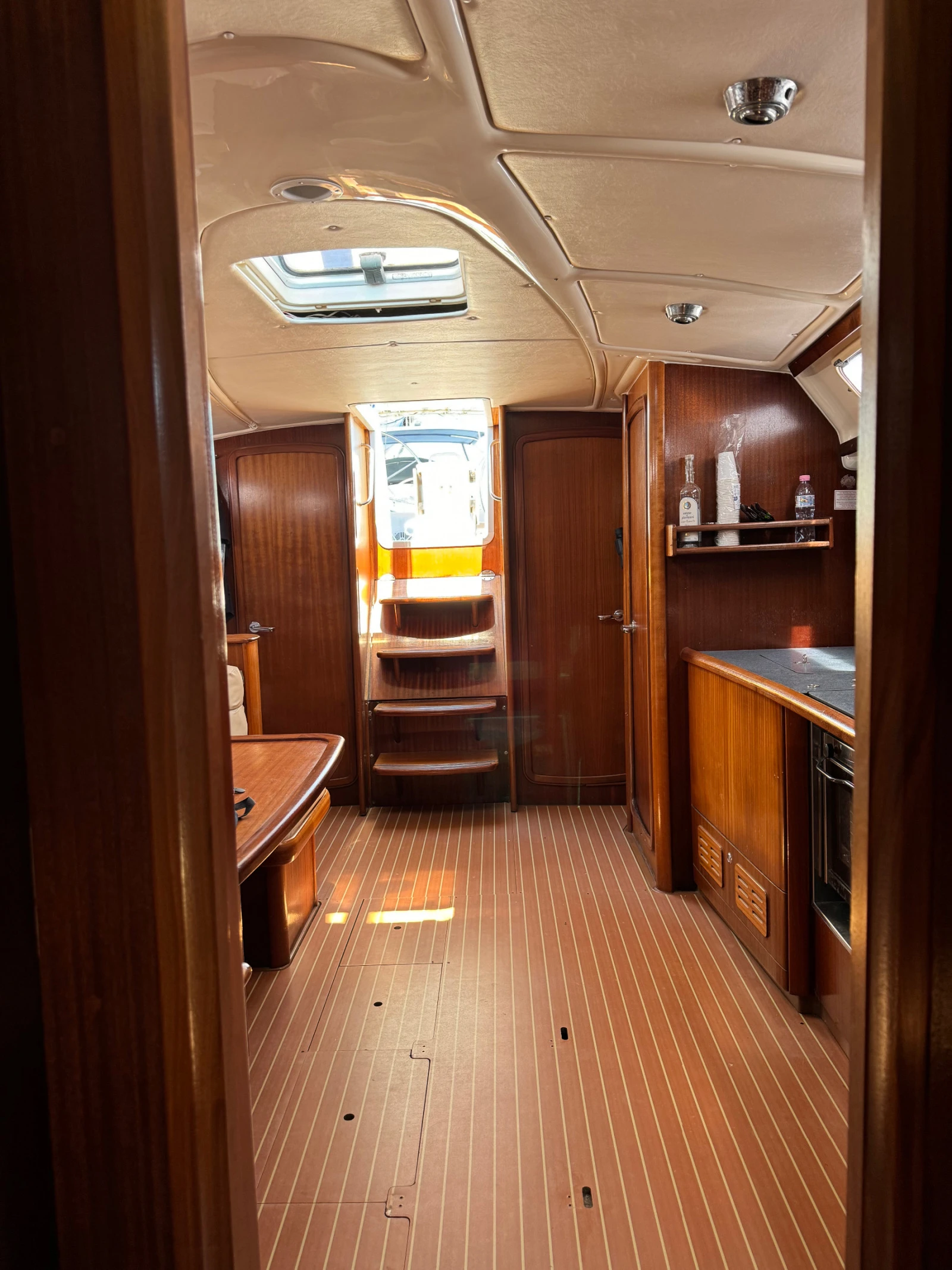   Bavaria Bavaria 44 | Mobile.bg   14