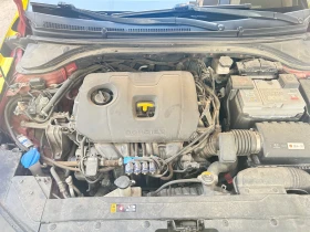 Hyundai Elantra, снимка 3