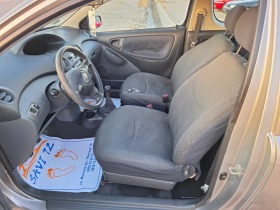 Toyota Yaris 1.0i, снимка 8 - Автомобили и джипове - 45022479