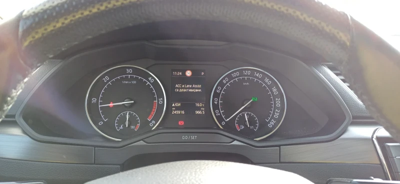 Skoda Superb, снимка 12 - Автомобили и джипове - 47842440