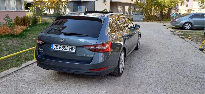 Skoda Superb, снимка 5 - Автомобили и джипове - 47842440