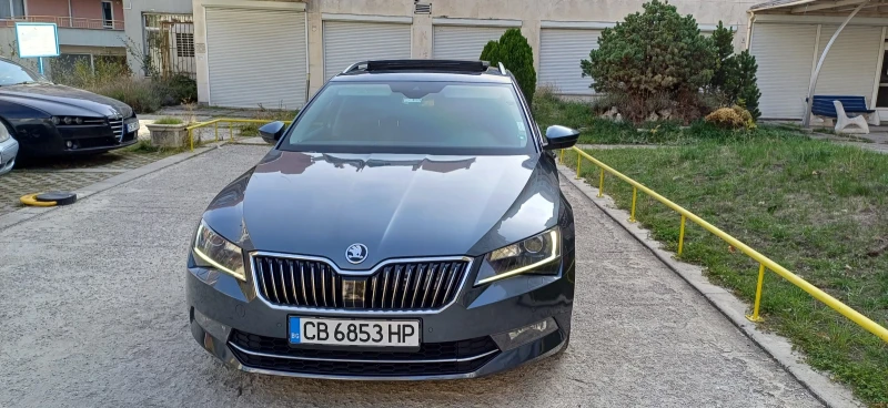 Skoda Superb, снимка 1 - Автомобили и джипове - 47842440