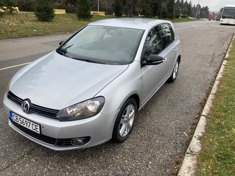 VW Golf 1.6 TDI 105 hp, снимка 2 - Автомобили и джипове - 48260833