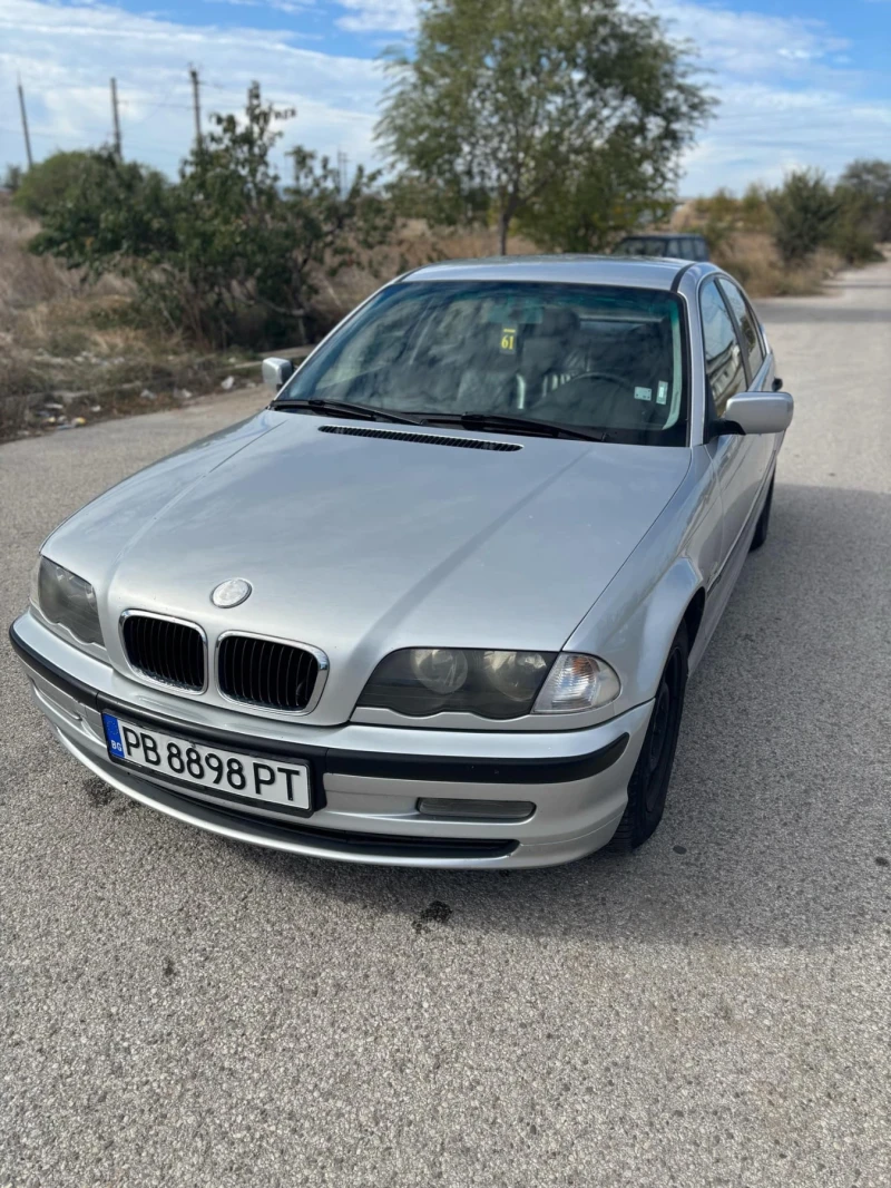 BMW 320, снимка 1 - Автомобили и джипове - 48300289