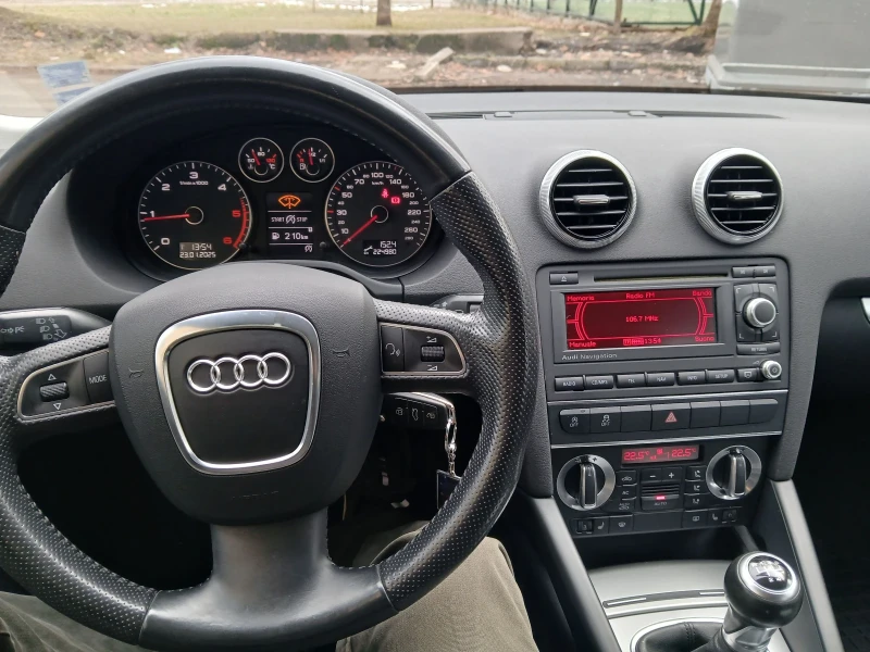 Audi A3 1.6TDI 102к.с., снимка 12 - Автомобили и джипове - 48803682