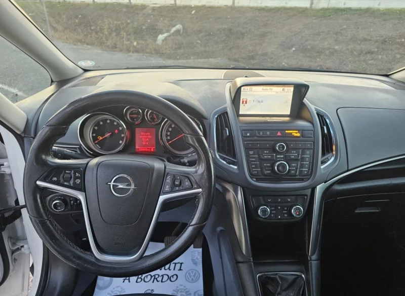 Opel Zafira 2.0 CDTI , снимка 10 - Автомобили и джипове - 49389160