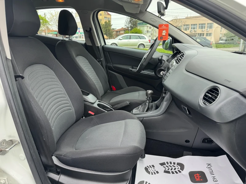 Fiat Bravo 1.4i 90кс. Euro 5b, снимка 12 - Автомобили и джипове - 49893172