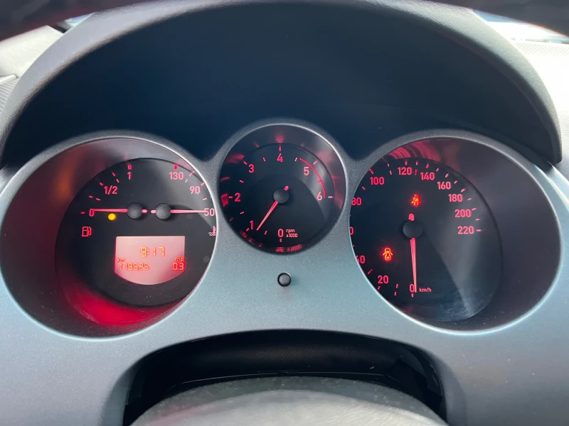 Seat Altea XL 1.9TDI-105к.с./ Автопилот/Мулти-волан/ ИТАЛИЯ, снимка 13 - Автомобили и джипове - 50364060