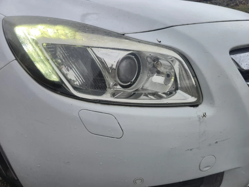 Opel Insignia 2.0CDTI 160к.с, снимка 12 - Автомобили и джипове - 52412552