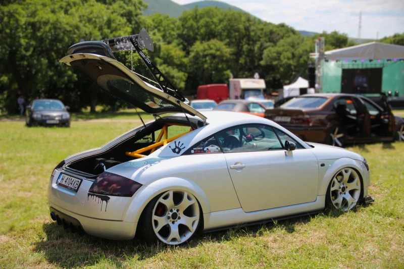 Audi Tt, снимка 2 - Автомобили и джипове - 52945839